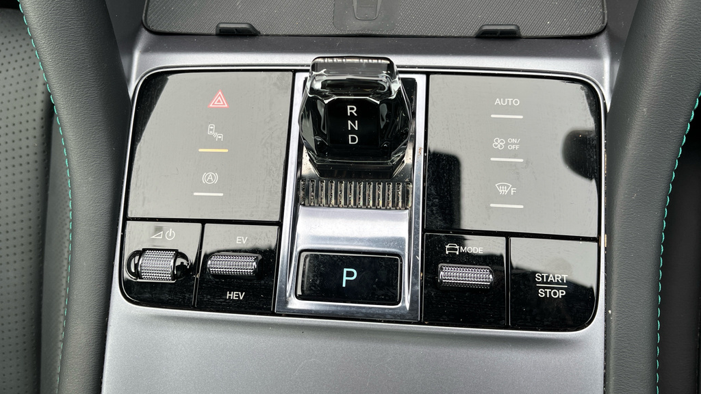 Byd Seal U 1.5 Dm-i Awd Design White #25