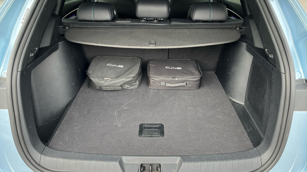 Byd Seal U 1.5 Dm-i Awd Design White #18