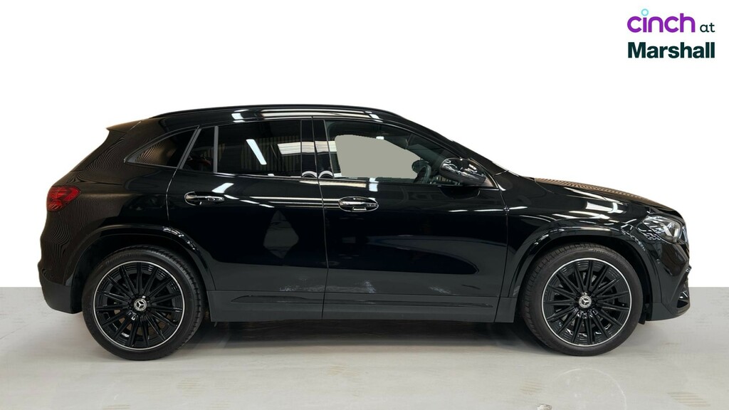 Mercedes-Benz GLA Class Gla 200 Amg Line Executive Black #2