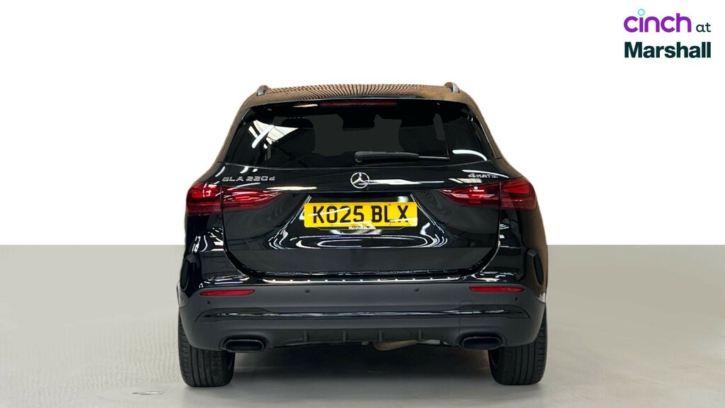 Mercedes-Benz GLA Class Gla 200 Amg Line Executive Black #4