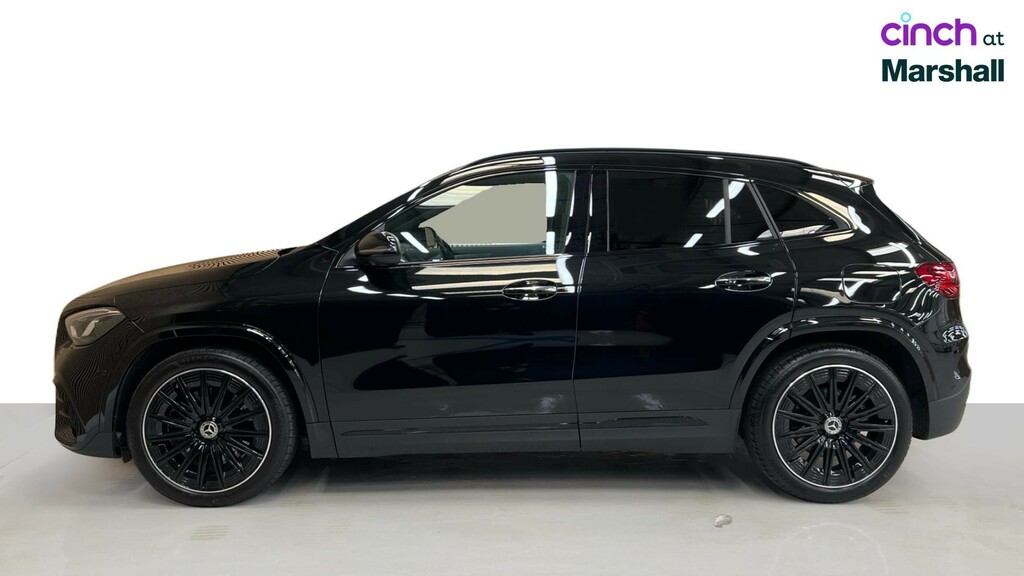 Mercedes-Benz GLA Class Gla 200 Amg Line Executive Black #6