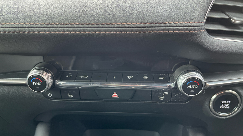 Mazda 3 2.5 E-skyactiv G Mhev 140 Homura Blue #37