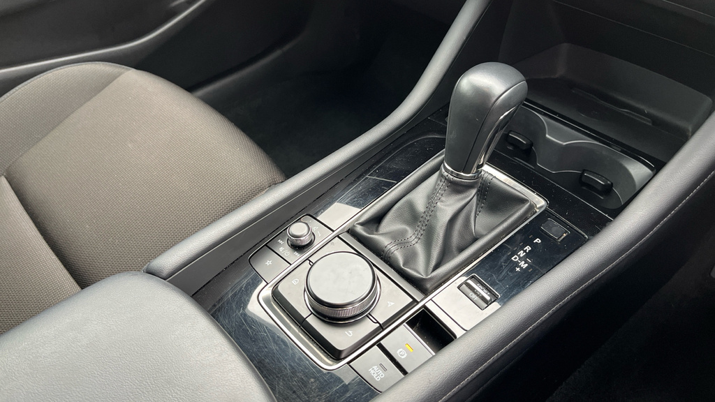 Mazda 3 2.5 E-skyactiv G Mhev 140 Homura Blue #32