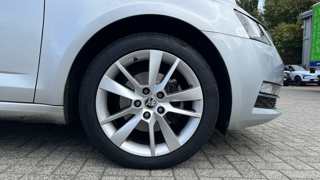 Skoda Octavia 1.5 Tsi Act Se Technology Grey #22