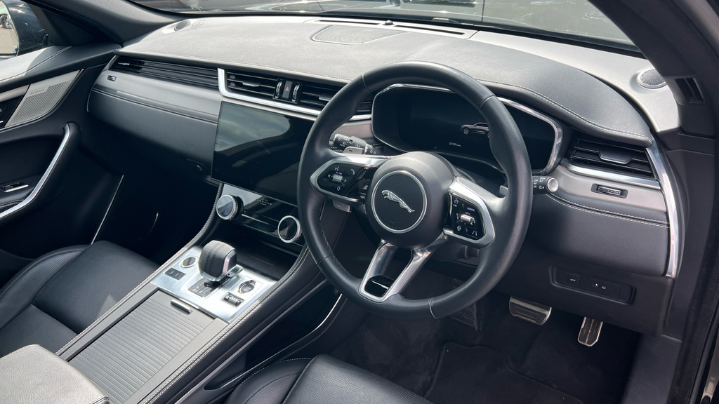 Jaguar F-Pace 5.0 V8 575 Svr Edition Awd White #16