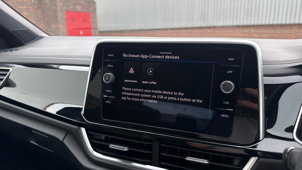 Volkswagen T-Roc Black Edition Plus Silver #40
