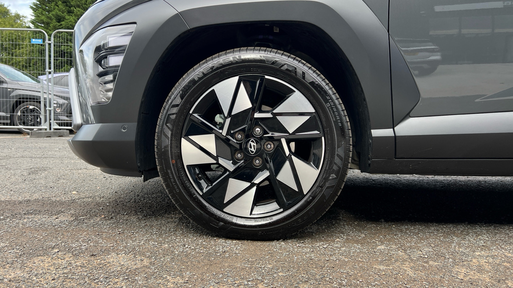 Hyundai Kona Ultimate Black #17