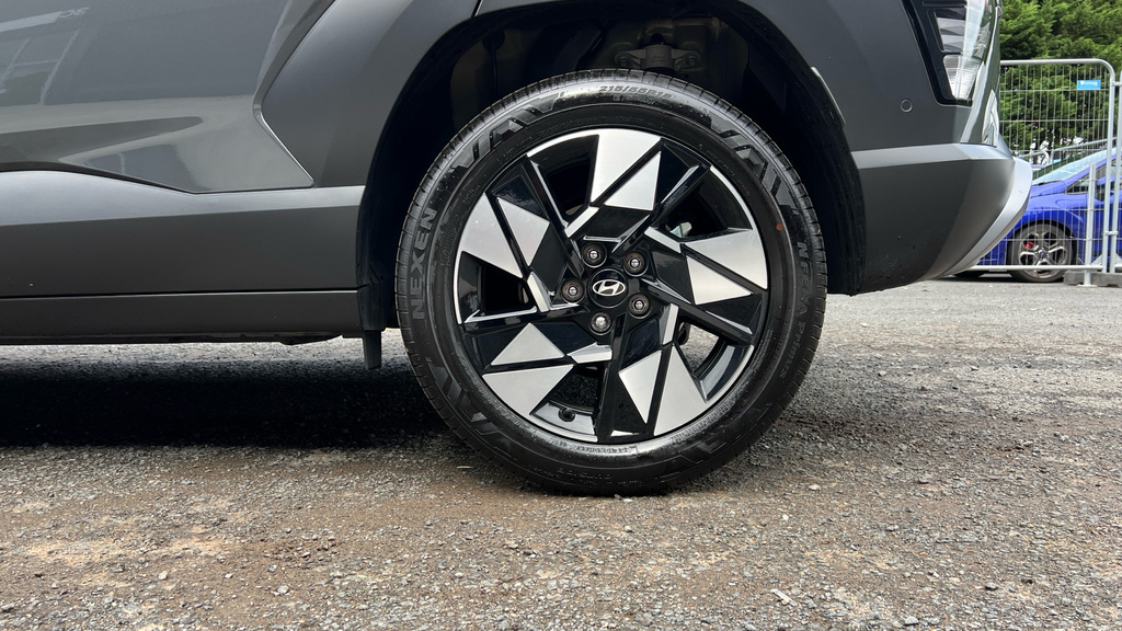 Hyundai Kona Ultimate Black #18