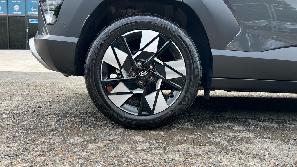 Hyundai Kona Ultimate Black #19