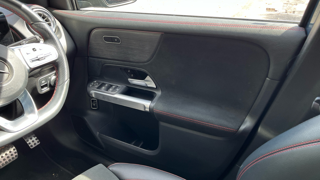 Mercedes-Benz EQB Suv Grey #40
