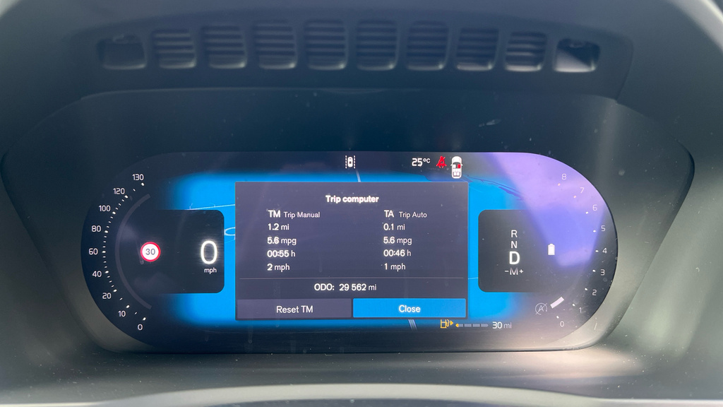 Volvo XC90 B5 P Awd Plus Dark Silver #14