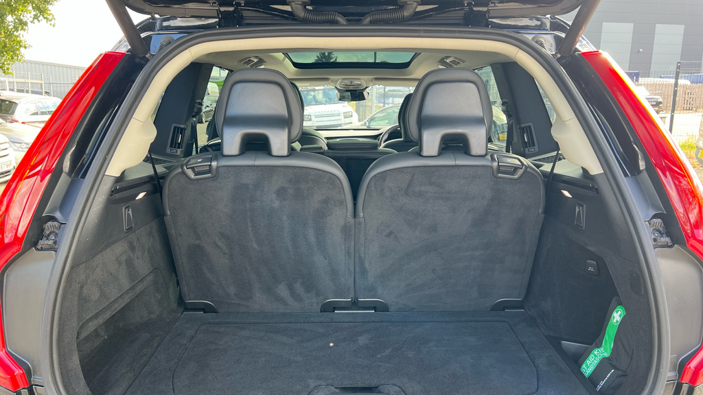 Volvo XC90 B5 P Awd Plus Dark Silver #16