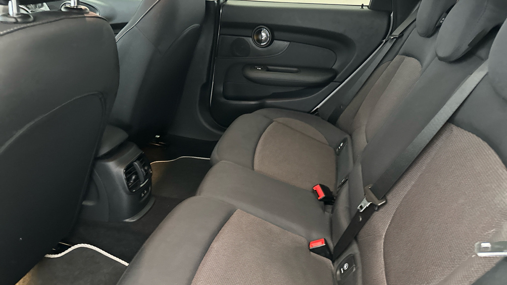Mini Clubman Cooper Classic Silver #19