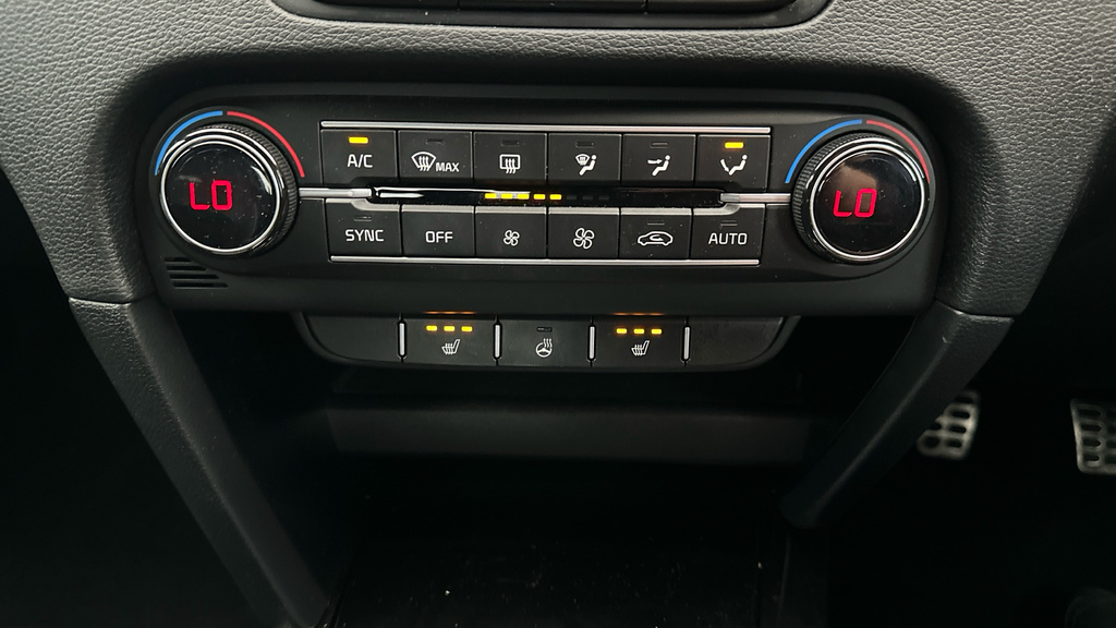 Kia Xceed 1.5 T-gdi Dct Gt-line Silver #17