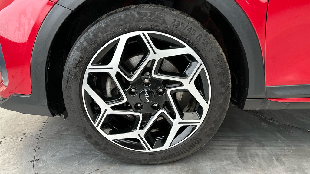 Kia Xceed 1.5 T-gdi Dct Gt-line Silver #23