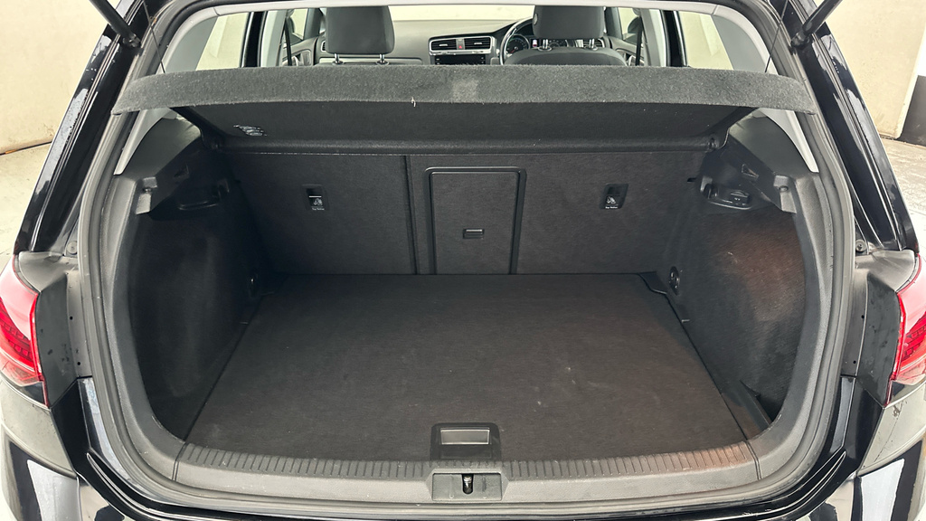 Volkswagen e-Golf Hatchback 35.8Kwh E-golf 136Ps Winter Grey #22