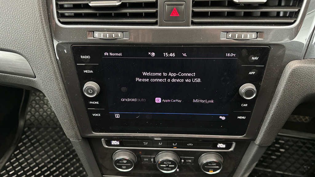 Volkswagen e-Golf Hatchback 35.8Kwh E-golf 136Ps Winter Grey #16