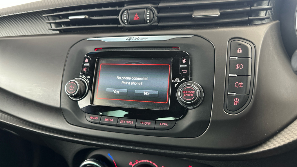 Alfa Romeo Giulietta Hatchback Black #17
