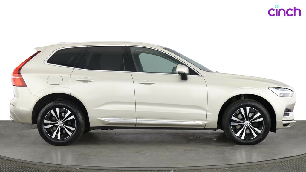 Volvo XC60 Inscription Red #2
