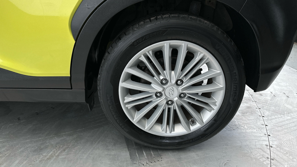 Hyundai Kona Premium Grey #24