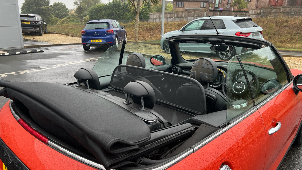 Mini Convertible 1.5 Cooper Classic Convertible Steptron Silver #41