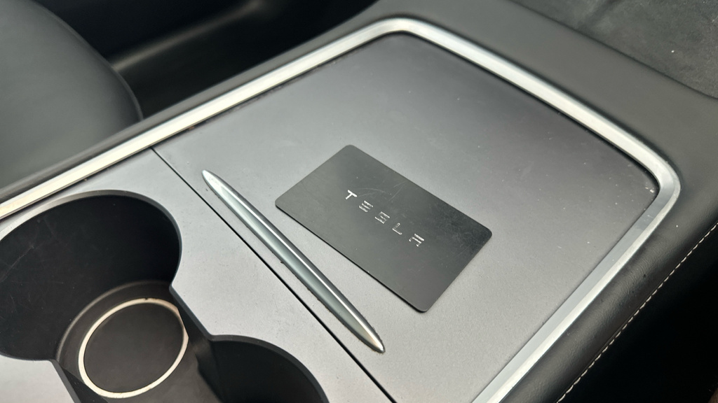 Tesla Model Y Suv Rwd 346 Ps White #30