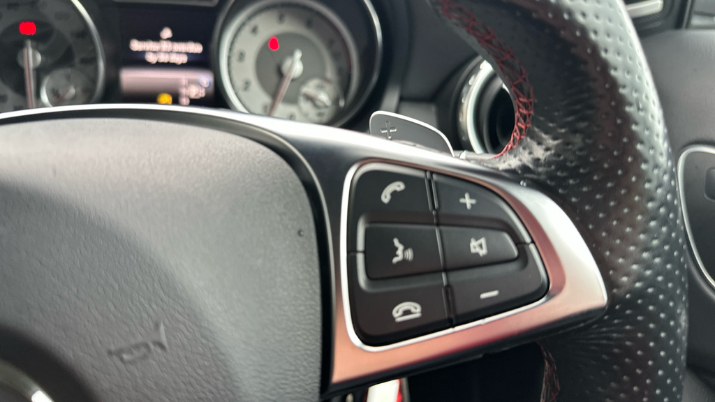 Mercedes-Benz GLA Class 2.1L Se Grey #30