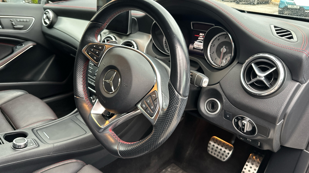 Mercedes-Benz GLA Class 2.1L Se Grey #10