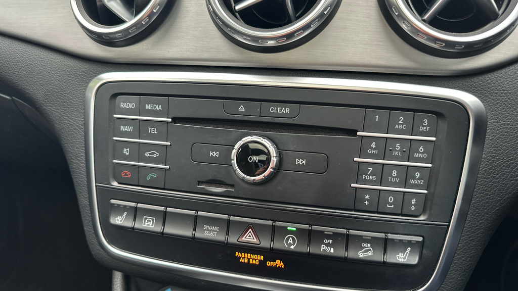 Mercedes-Benz GLA Class 2.1L Se Grey #36