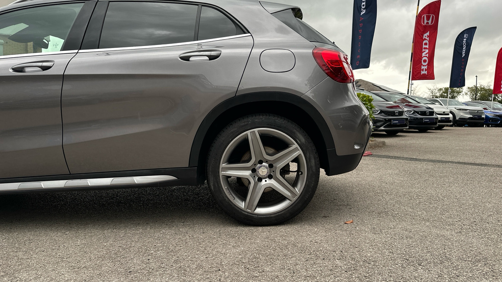 Mercedes-Benz GLA Class 2.1L Se Grey #23