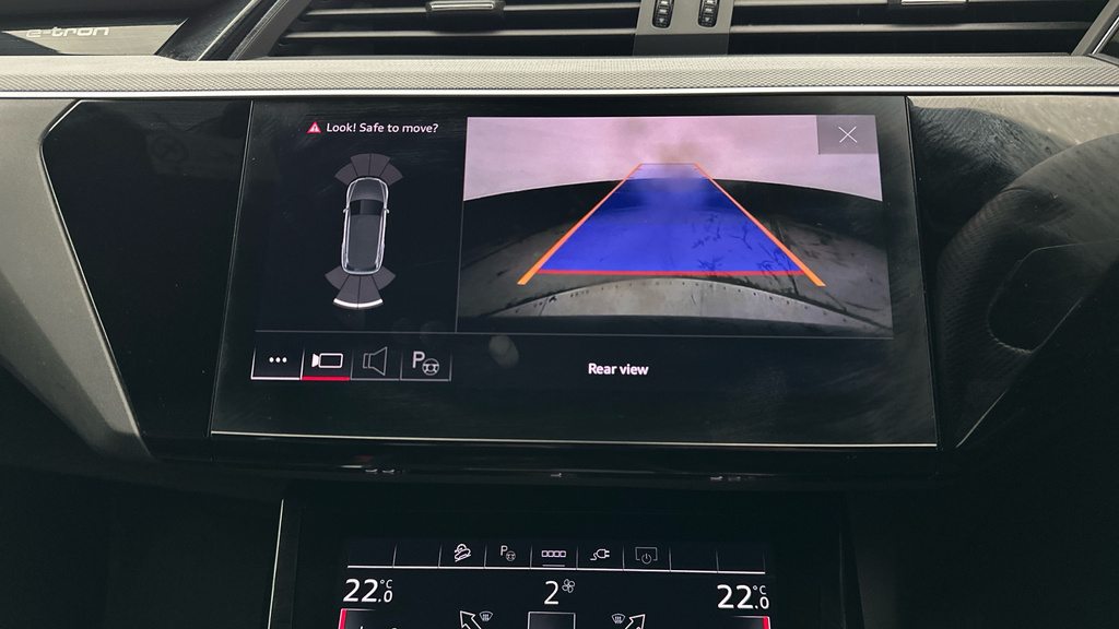 Audi Q8 e tron S Line 55 E-tron Quattro 300,00 Kw Blue #15