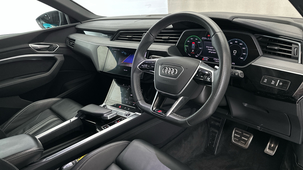 Audi Q8 e tron S Line 55 E-tron Quattro 300,00 Kw Blue #13