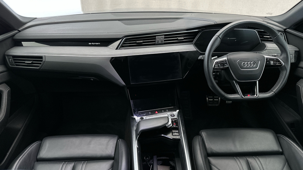 Audi Q8 e tron S Line 55 E-tron Quattro 300,00 Kw Blue #16