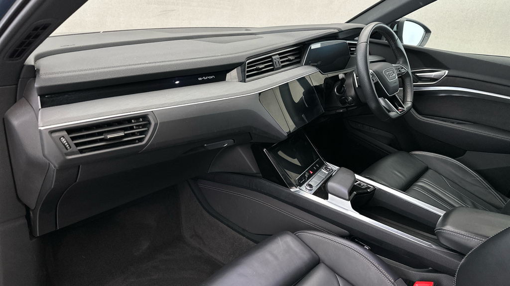 Audi Q8 e tron S Line 55 E-tron Quattro 300,00 Kw Blue #14