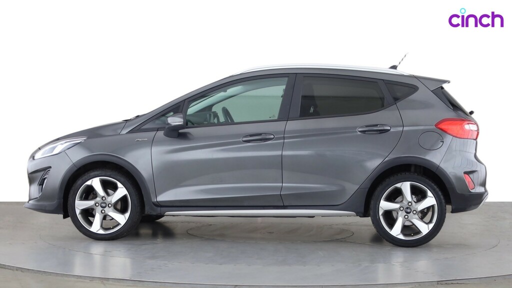 Ford Fiesta 1.1 Trend Black #7
