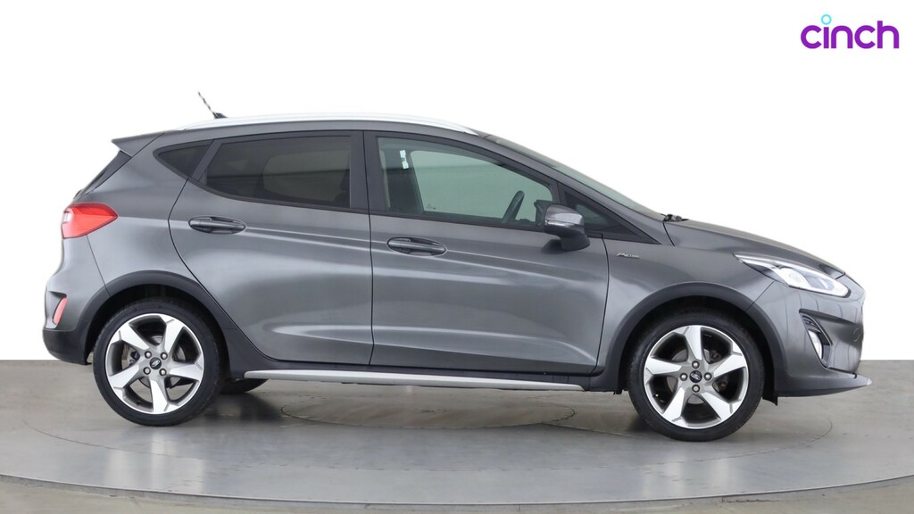 Ford Fiesta 1.1 Trend Black #2