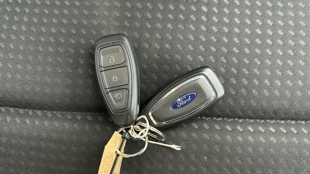Ford Focus 1.0 Ecoboost 125 St-line Red #12