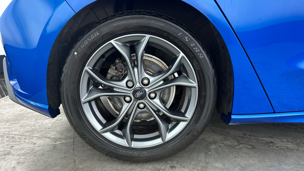 Ford Focus 1.0 Ecoboost 125 St-line Red #29