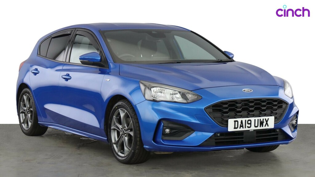 Ford Focus 1.0 Ecoboost 125 St-line Red #1