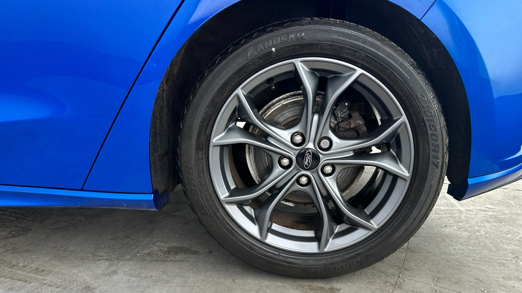 Ford Focus 1.0 Ecoboost 125 St-line Red #28