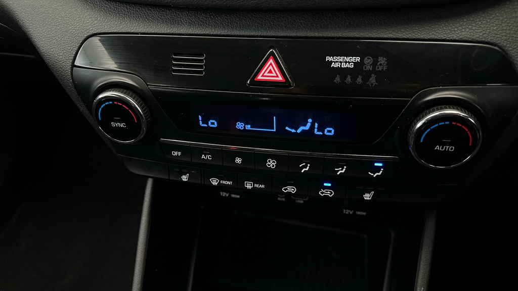 Hyundai Tucson Black #16