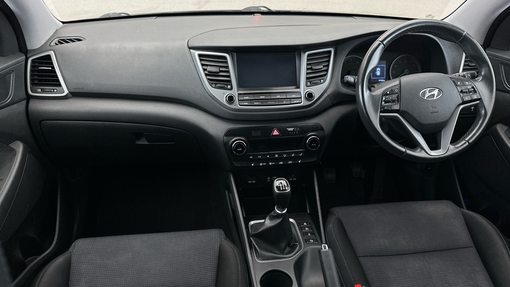 Hyundai Tucson Black #12
