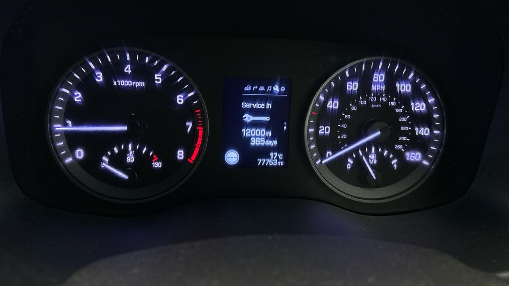 Hyundai Tucson Black #18