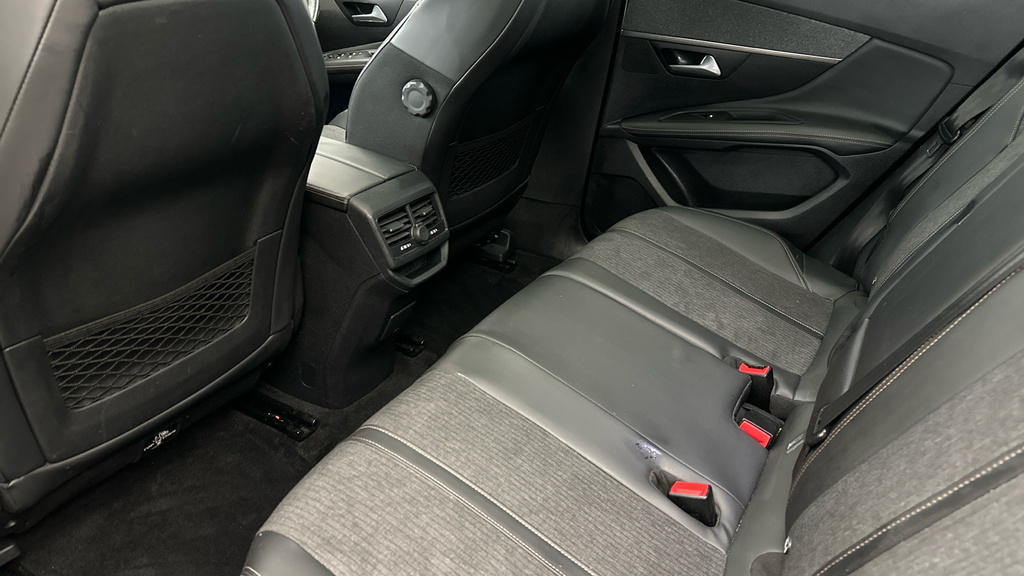 Peugeot 3008 Allure Brown #20