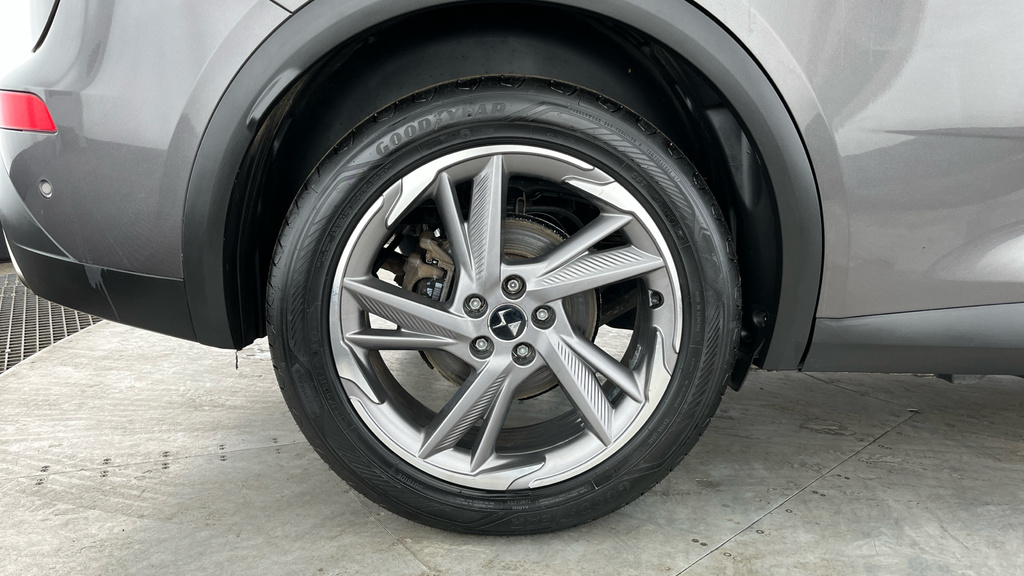 DS DS 7 Crossback 1.5 Bluehdi Performance Line Crossback Eat8 Euro Grey #29