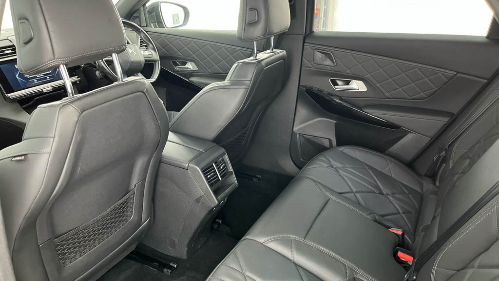DS DS 7 Crossback 1.5 Bluehdi Performance Line Crossback Eat8 Euro Grey #24
