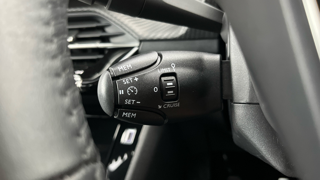 Peugeot 2008 Gt Blue #18