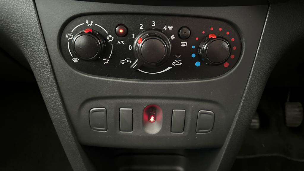 Dacia Sandero 0.9 Tce Essential #13