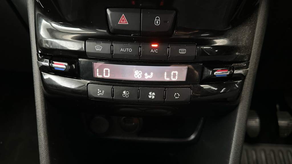 Peugeot 2008 Gt Line Grey #15
