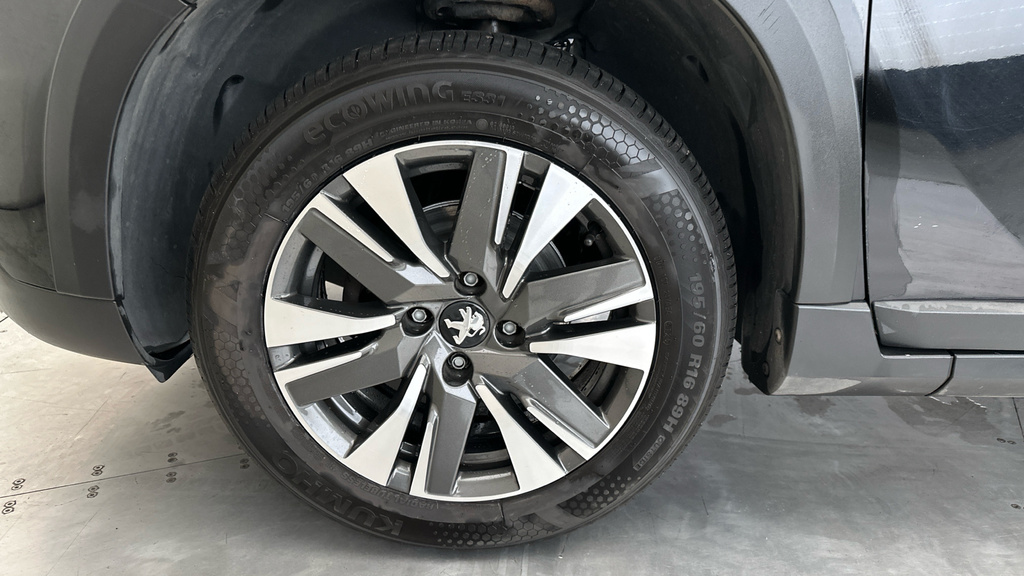 Peugeot 2008 Gt Line Grey #21